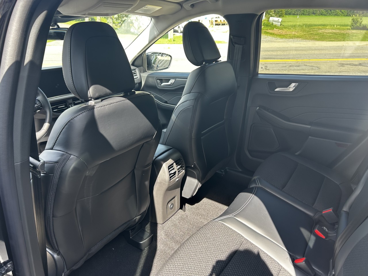 2025 Ford Escape PHEV Main Image