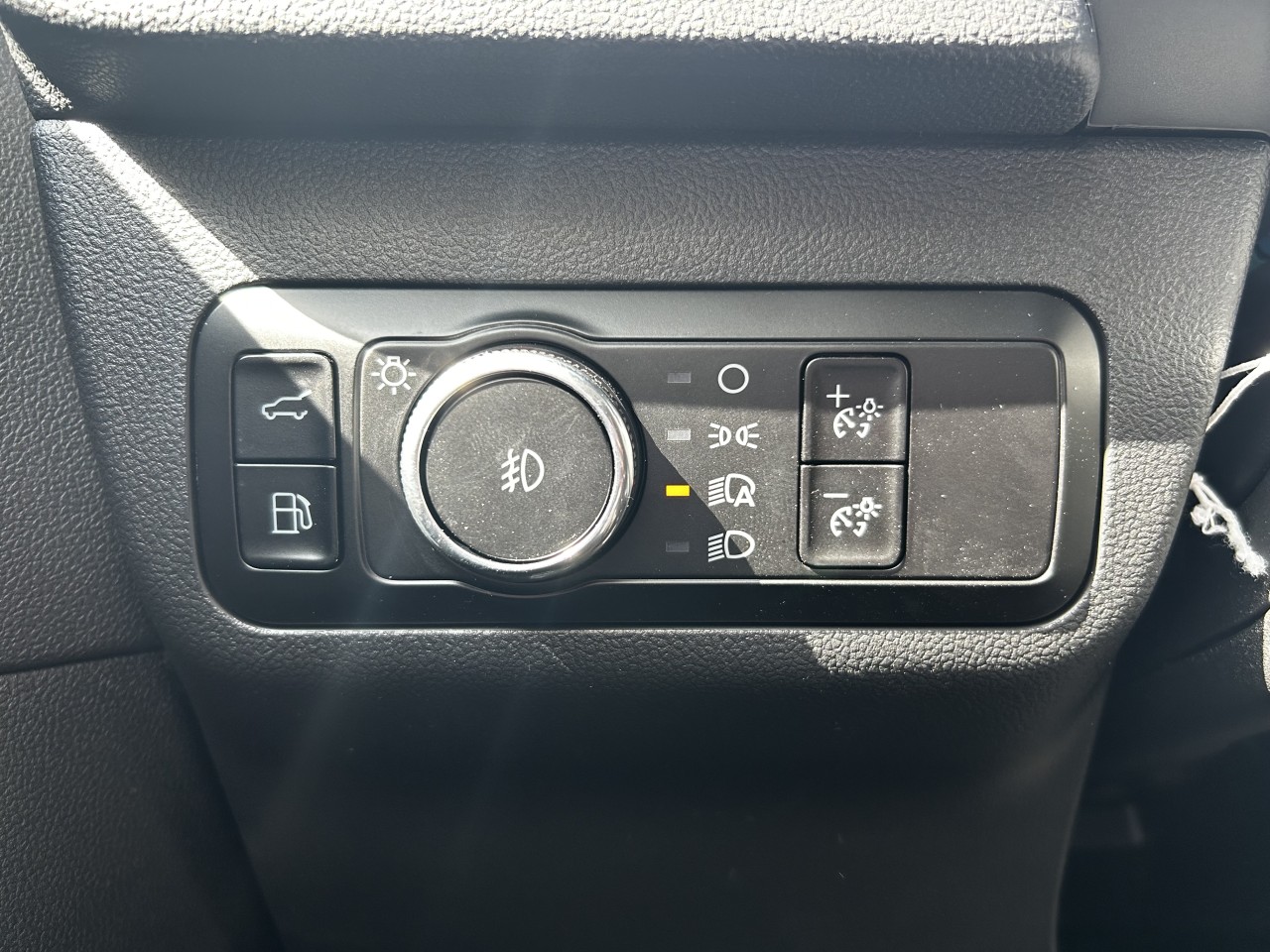 2025 Ford Escape PHEV Main Image