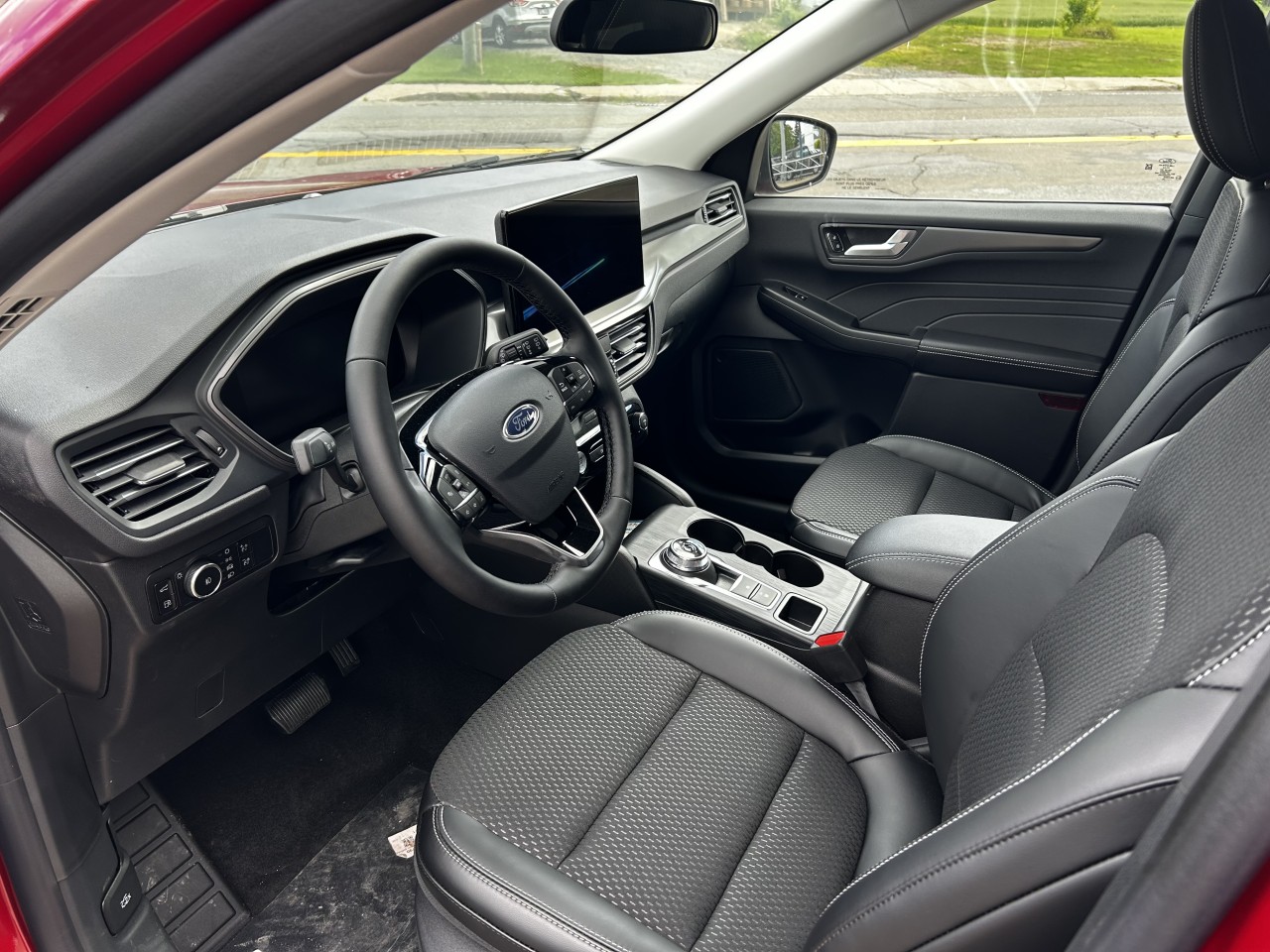 2025 Ford Escape PHEV Main Image