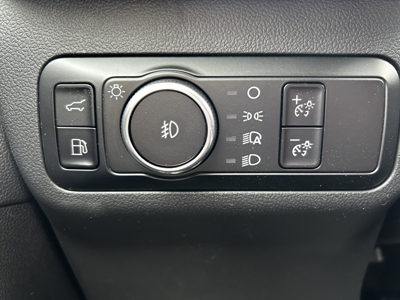 2025 Ford Escape PHEV Main Image