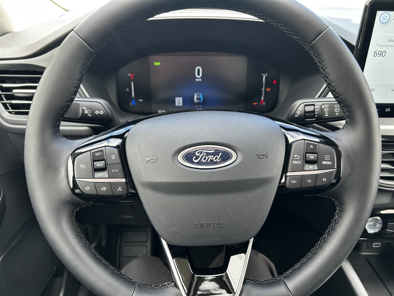 2025 Ford Escape PHEV Main Image