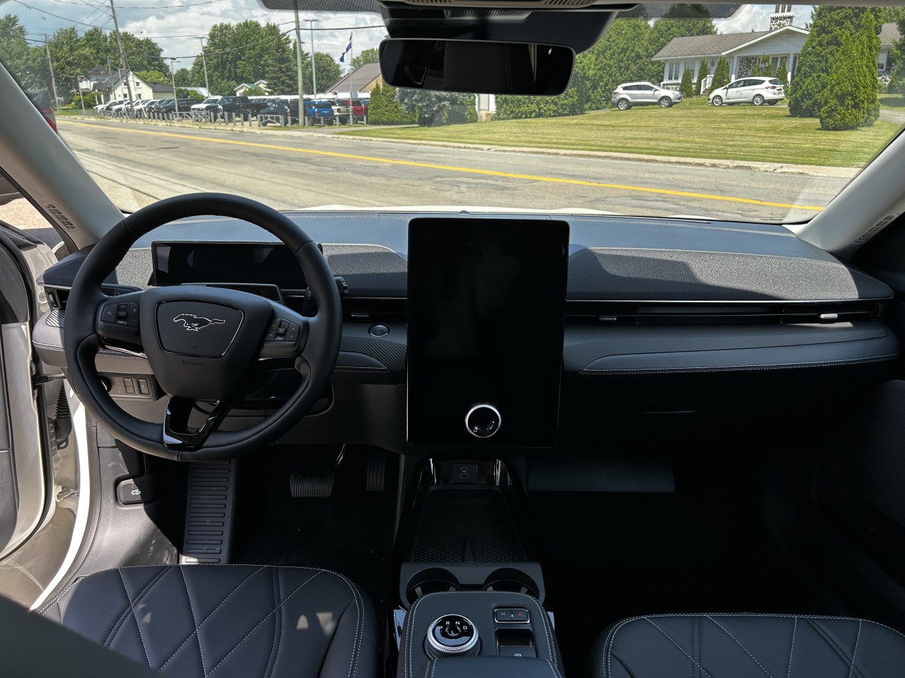 2024 Ford Mustang Mach-E SELECT AWD Main Image