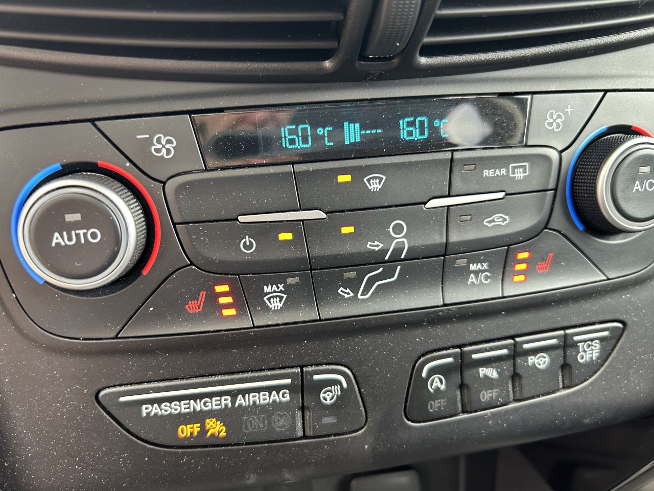 2018 Ford Escape Titanium Main Image