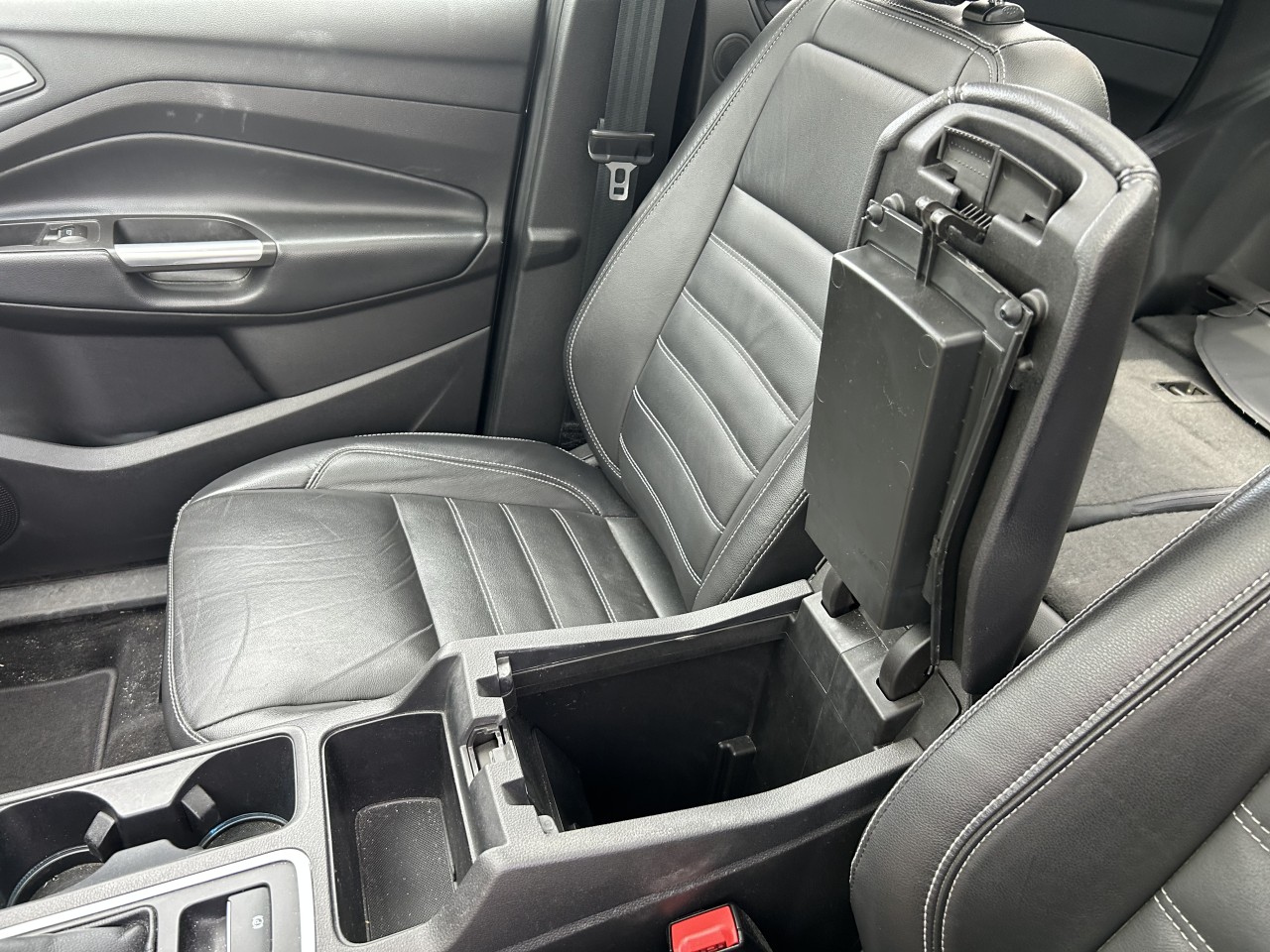 2018 Ford Escape Titanium Main Image