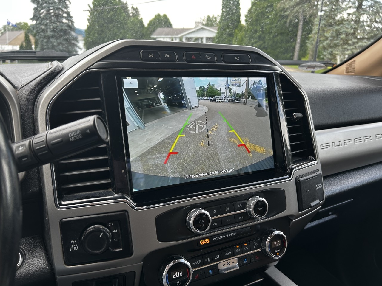2022 Ford F-250 Super Duty LARIAT ULTIMATE **SANS INSPECTION/BALANCE** Main Image