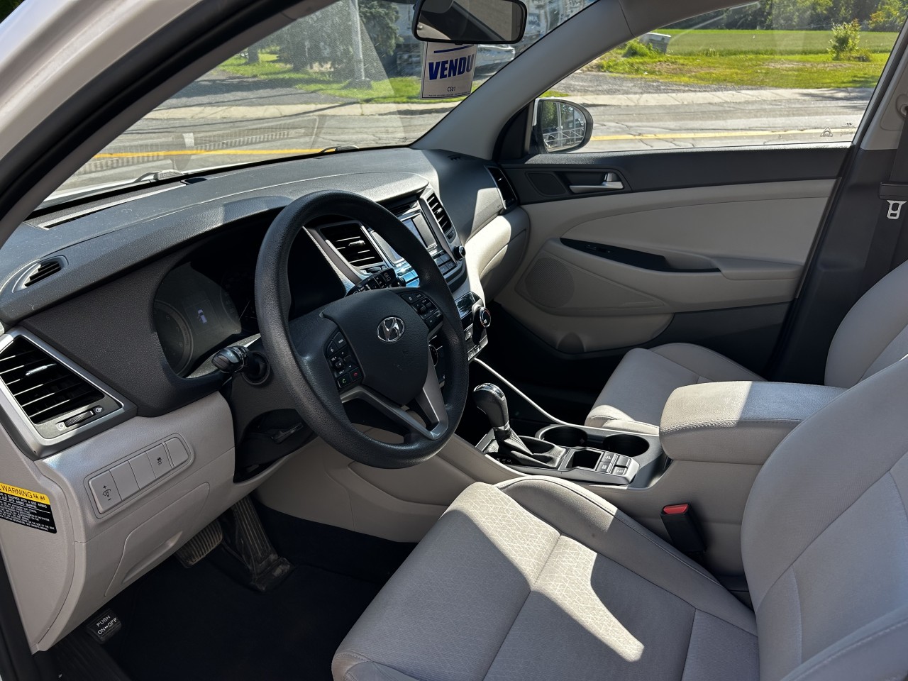 2017 Hyundai Tucson AWD 4dr 2.0L Main Image