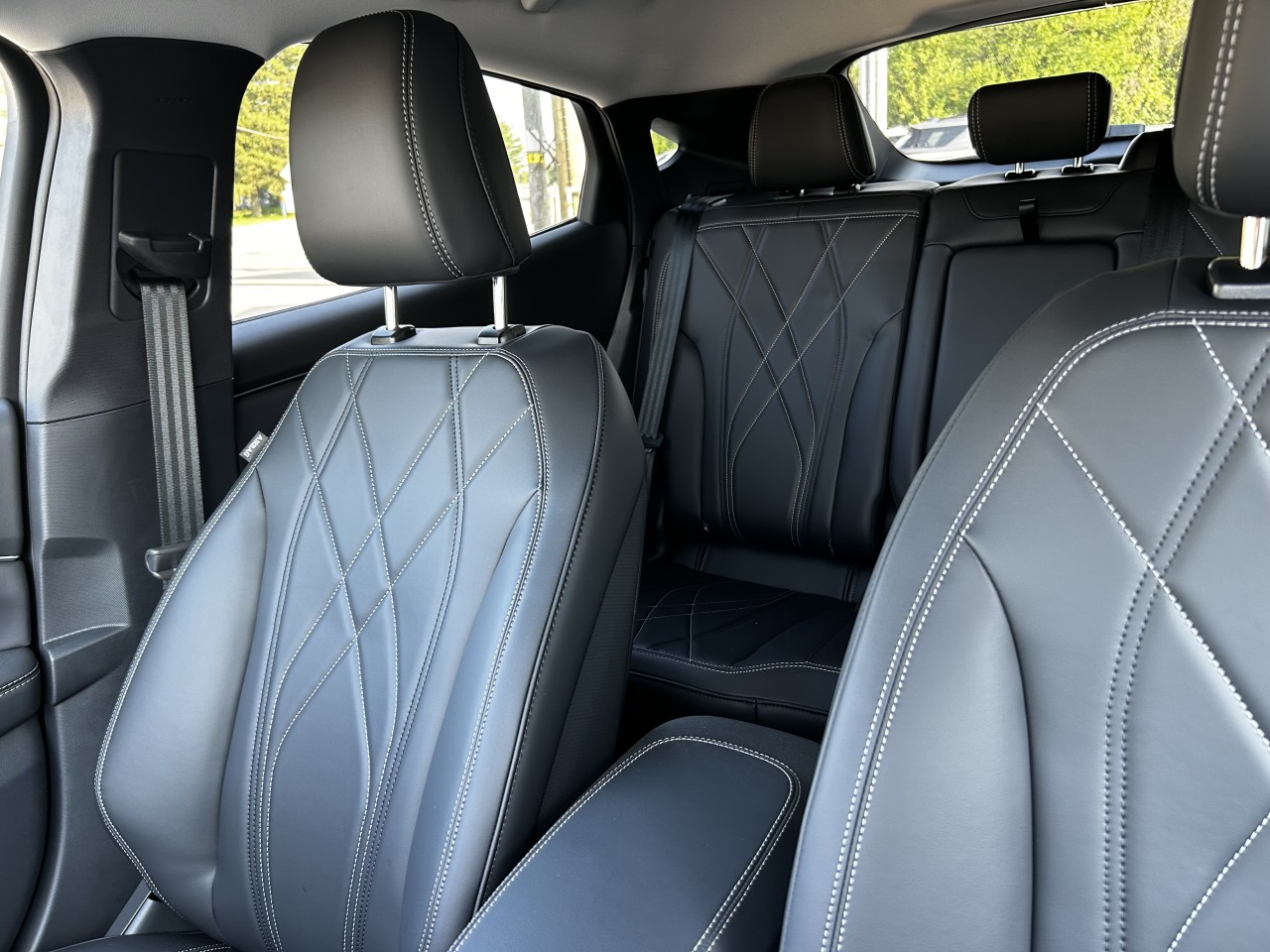 2025 Ford Mustang Mach-E SELECT AWD Main Image