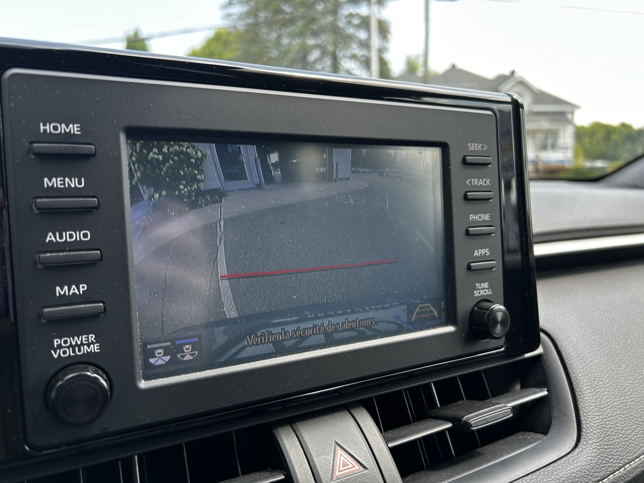 2020 Toyota RAV4 LE Main Image