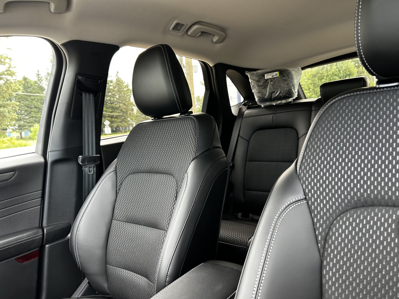 2025 Ford Escape PHEV Main Image