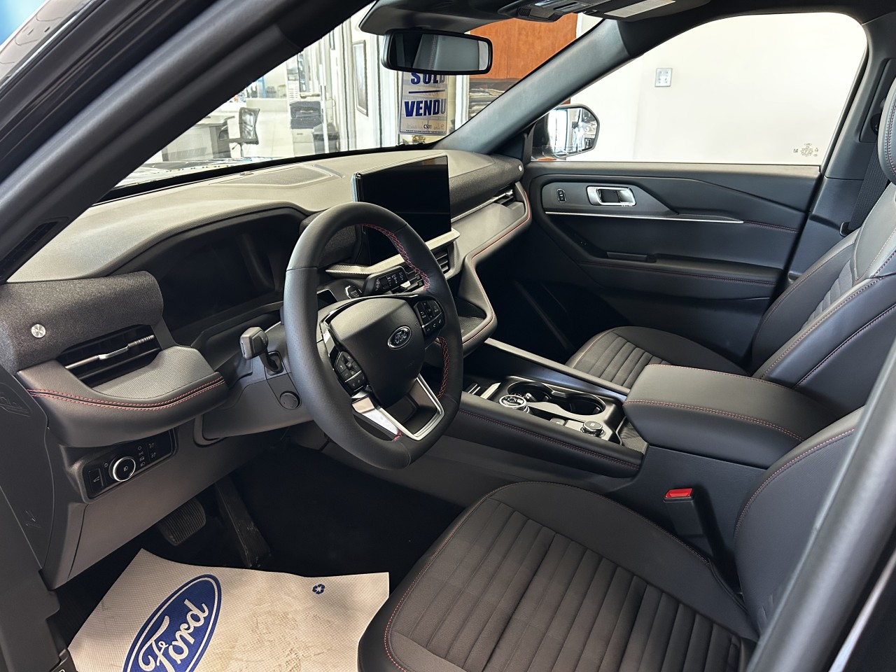 2025 Ford Explorer ST-Line Main Image