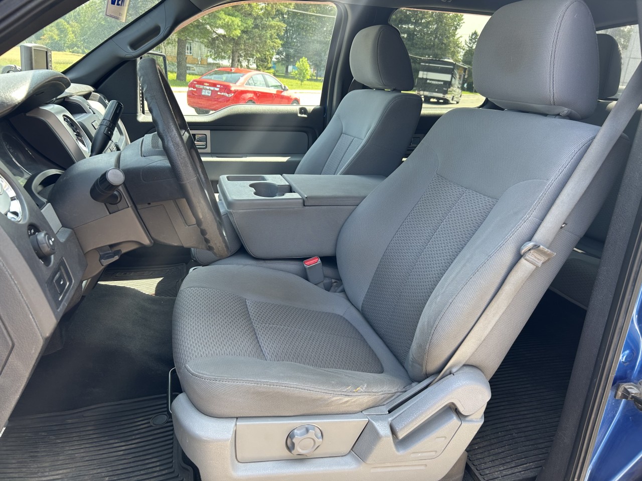 2011 Ford F-150 XLT Main Image