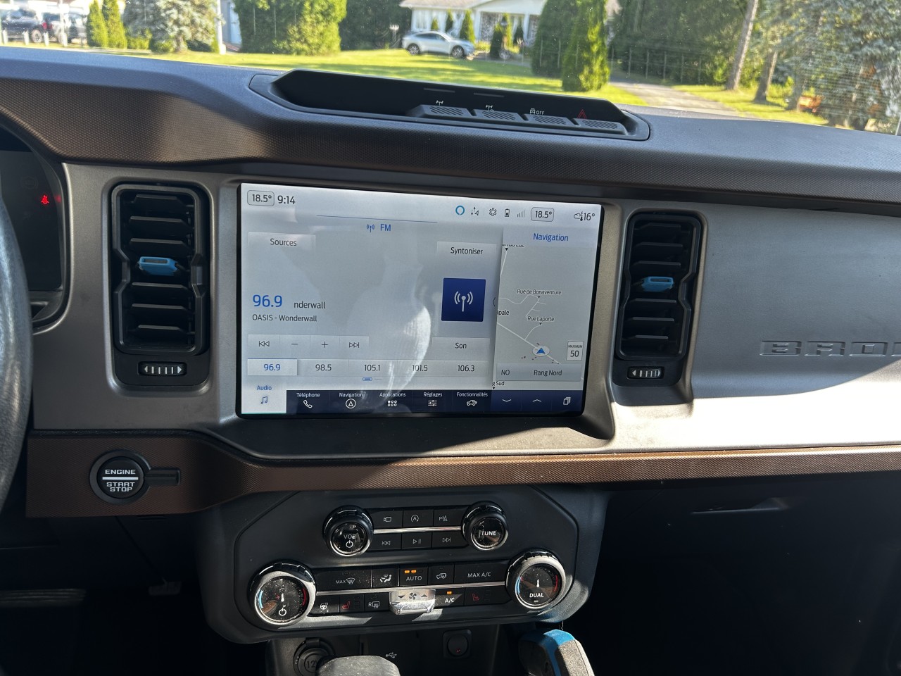 2022 Ford Bronco Outer Banks Main Image