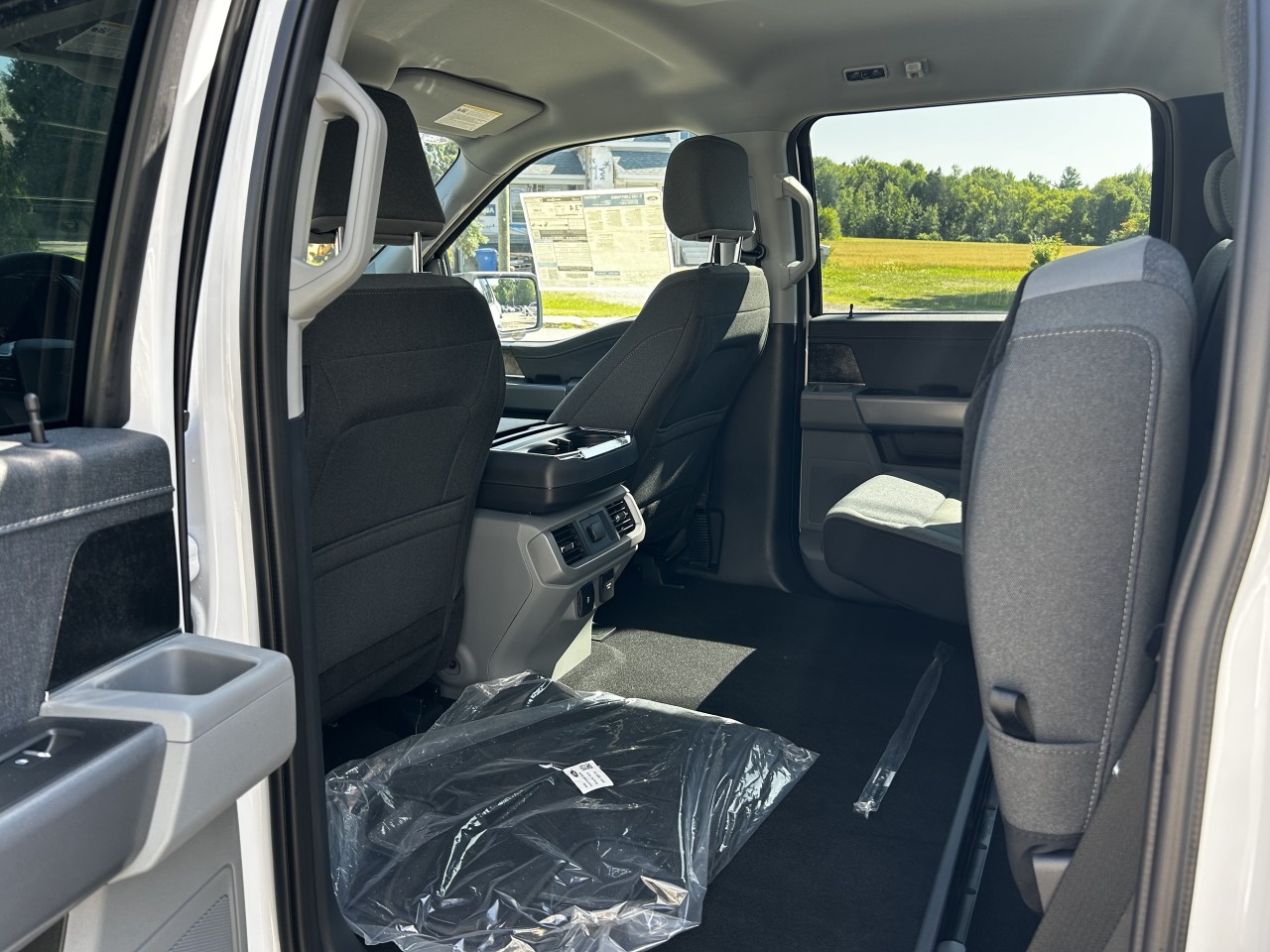 2024 Ford F-150 Lightning XLT Main Image