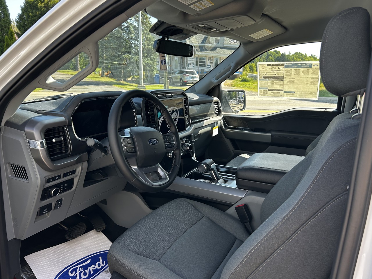 2024 Ford F-150 Lightning XLT Main Image