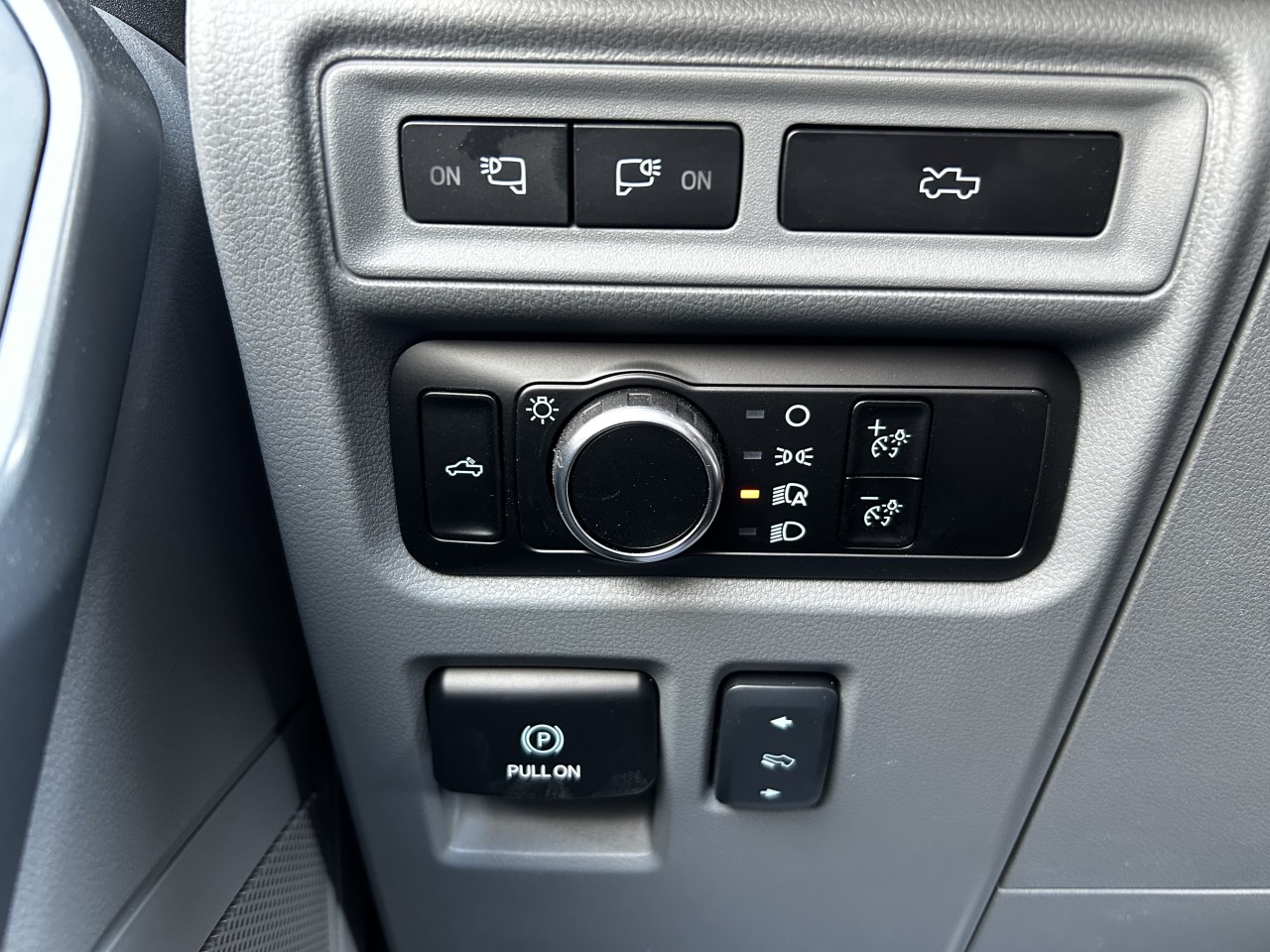 2024 Ford F-150 Lightning XLT Main Image