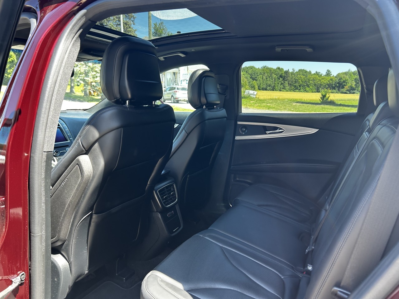2020 Lincoln Nautilus Reserve Main Image