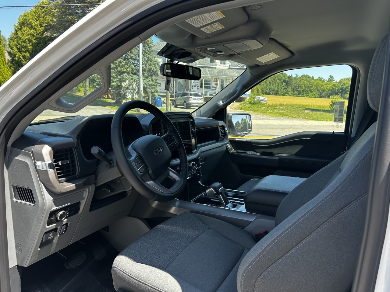 2025 Ford F-150 Lightning XLT Main Image