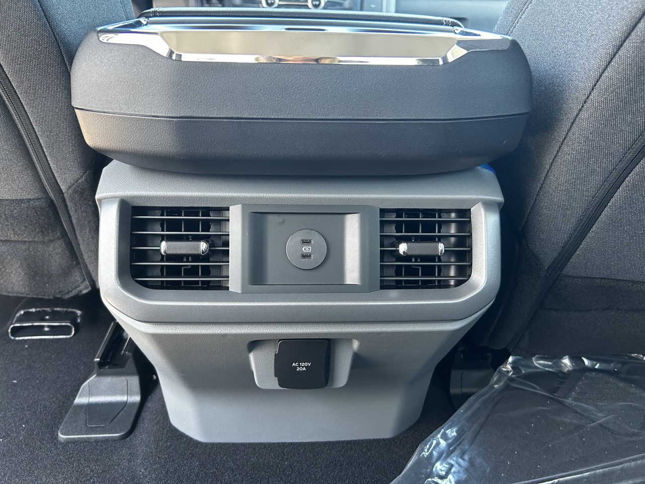2025 Ford F-150 Lightning XLT Main Image