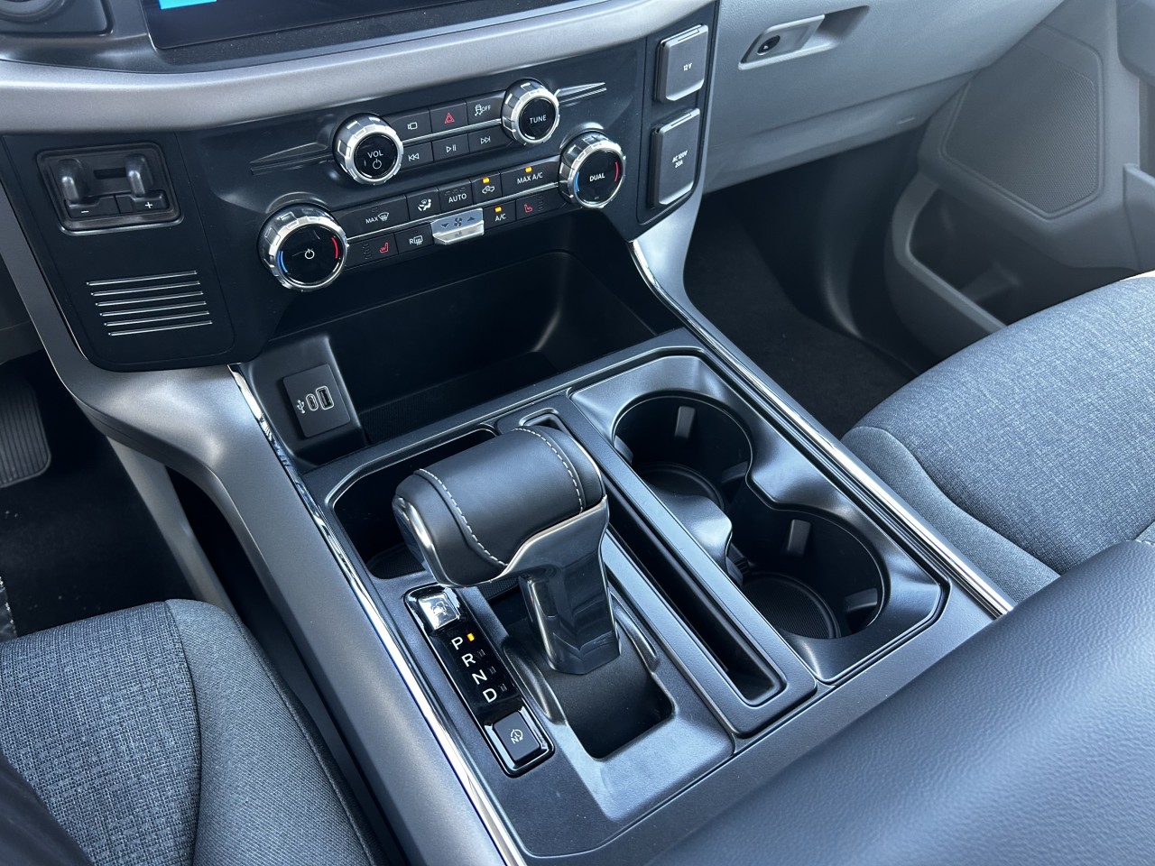 2025 Ford F-150 Lightning XLT Main Image