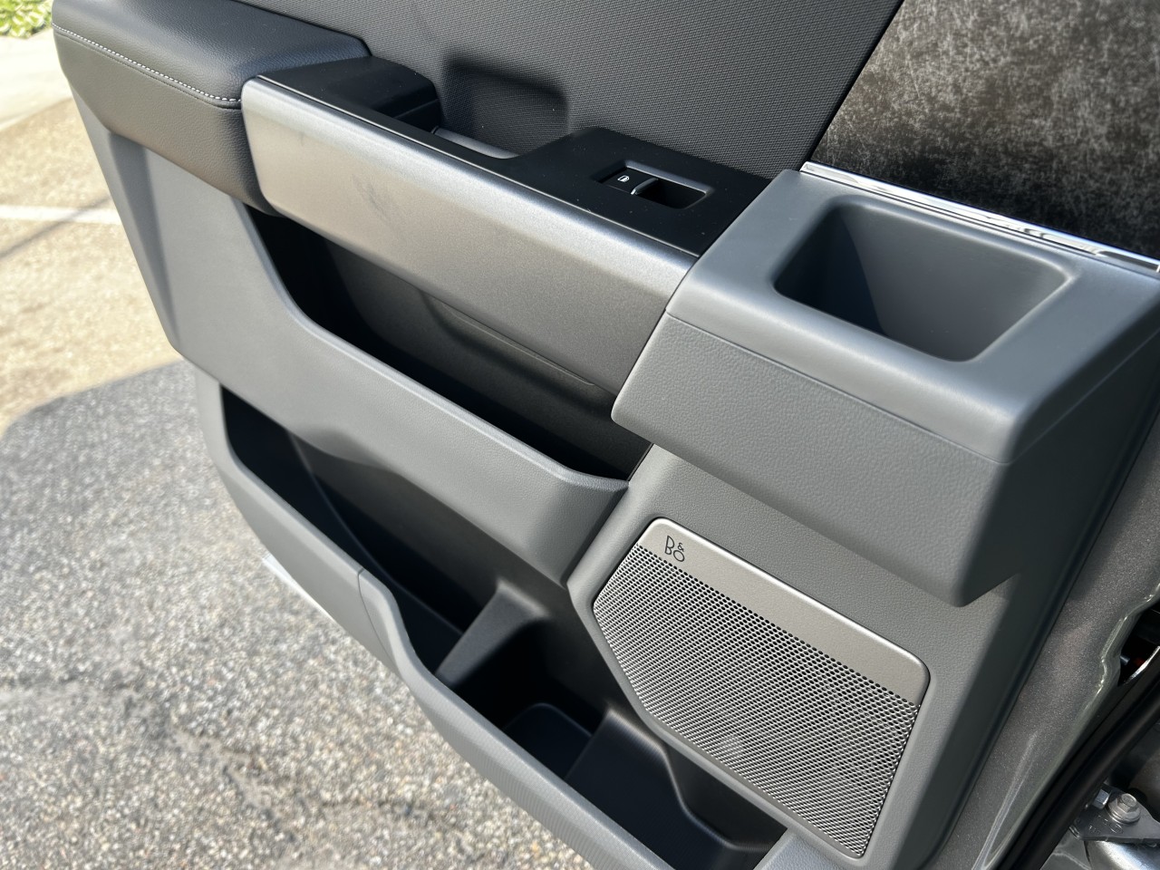 2025 Ford F-150 Lightning FLASH Main Image