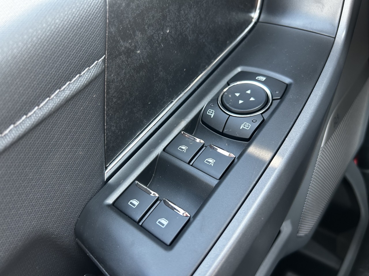 2025 Ford F-150 Lightning FLASH Main Image