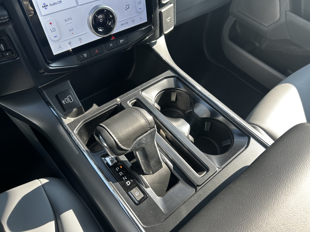 2025 Ford F-150 Lightning FLASH Main Image