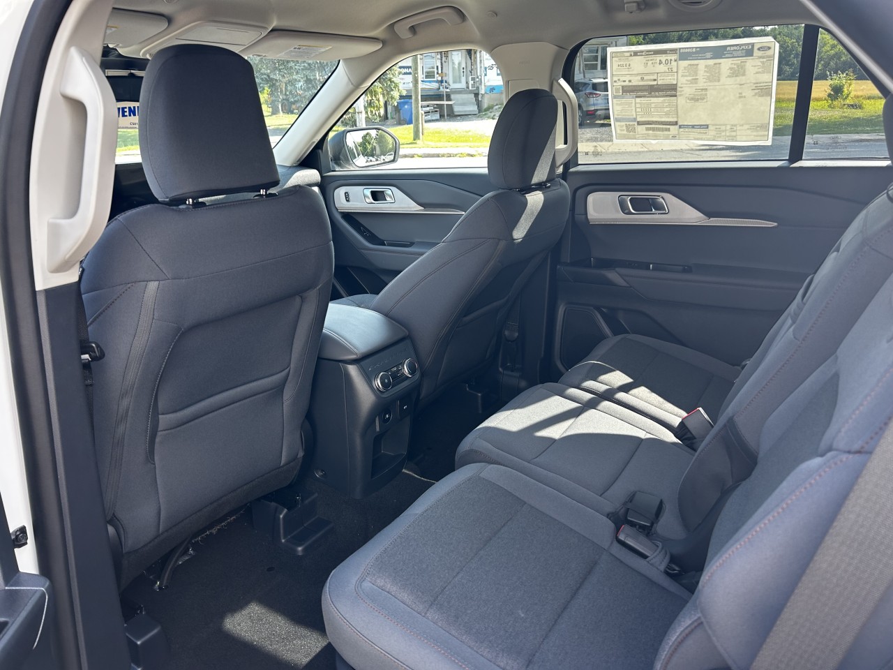 2025 Ford Explorer Active Main Image