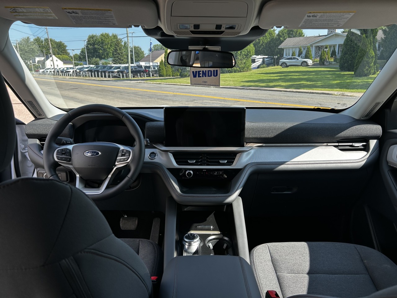 2025 Ford Explorer Active Main Image