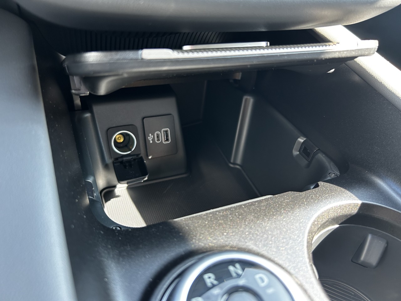 2025 Ford Explorer Active Main Image