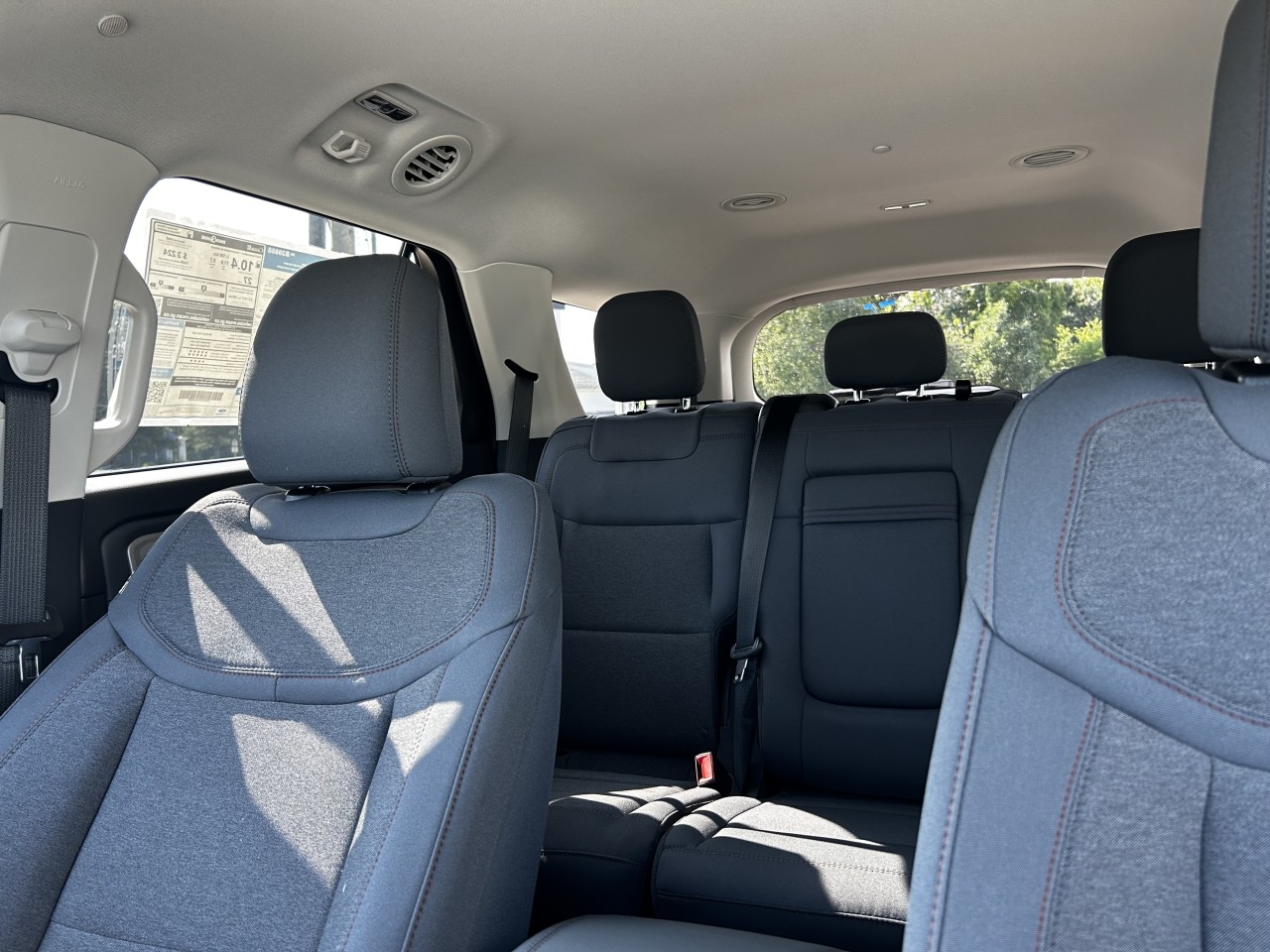 2025 Ford Explorer Active Main Image