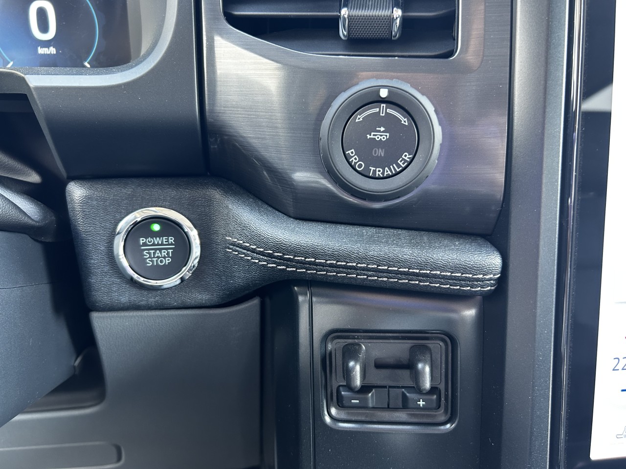 2025 Ford F-150 Lightning FLASH Main Image