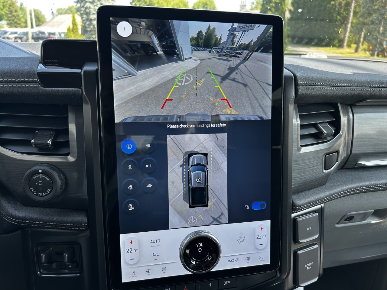 2025 Ford F-150 Lightning FLASH Main Image
