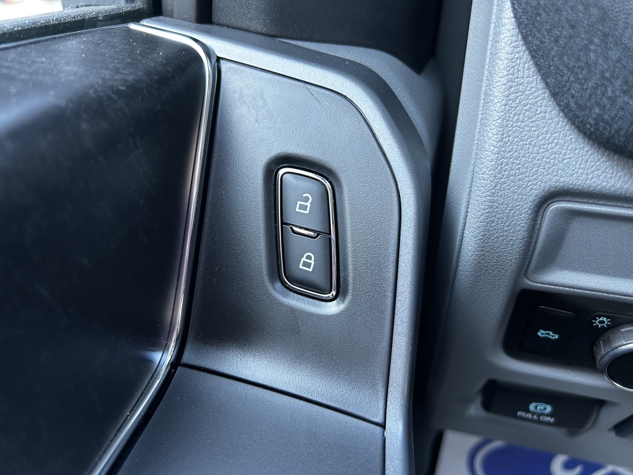 2025 Ford F-150 Lightning FLASH Main Image