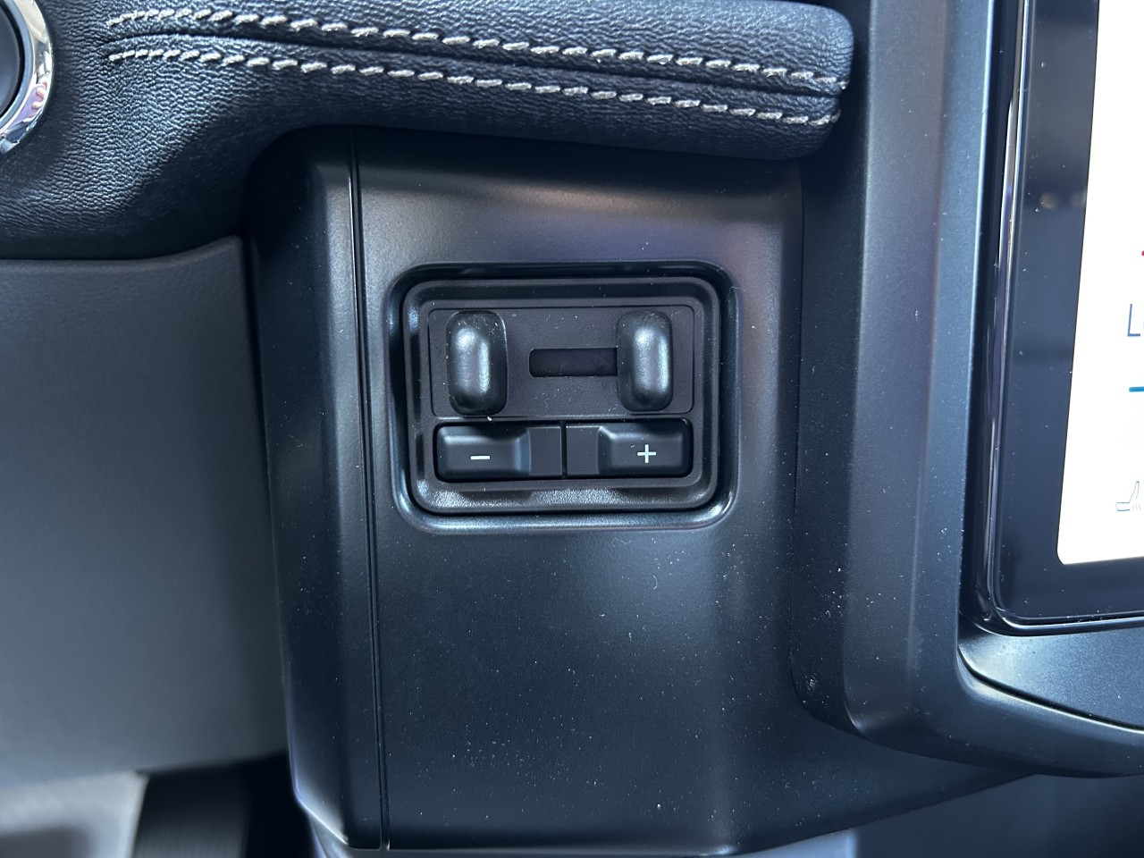 2025 Ford F-150 Lightning FLASH Main Image