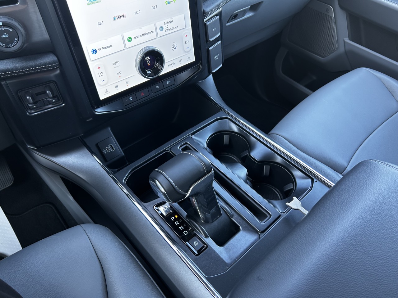 2025 Ford F-150 Lightning FLASH Main Image