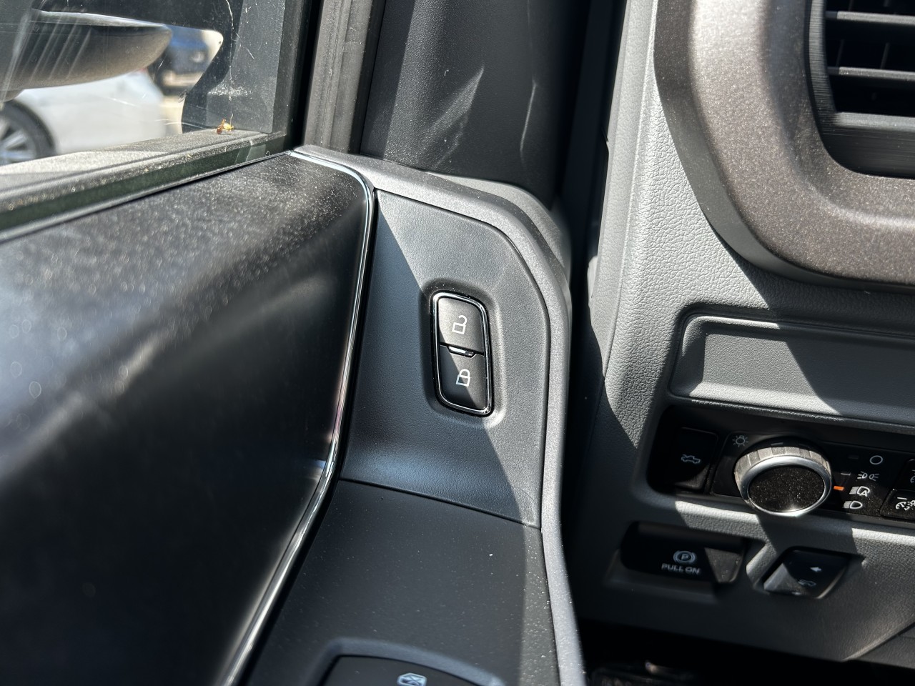 2025 Ford F-150 Lightning XLT Main Image