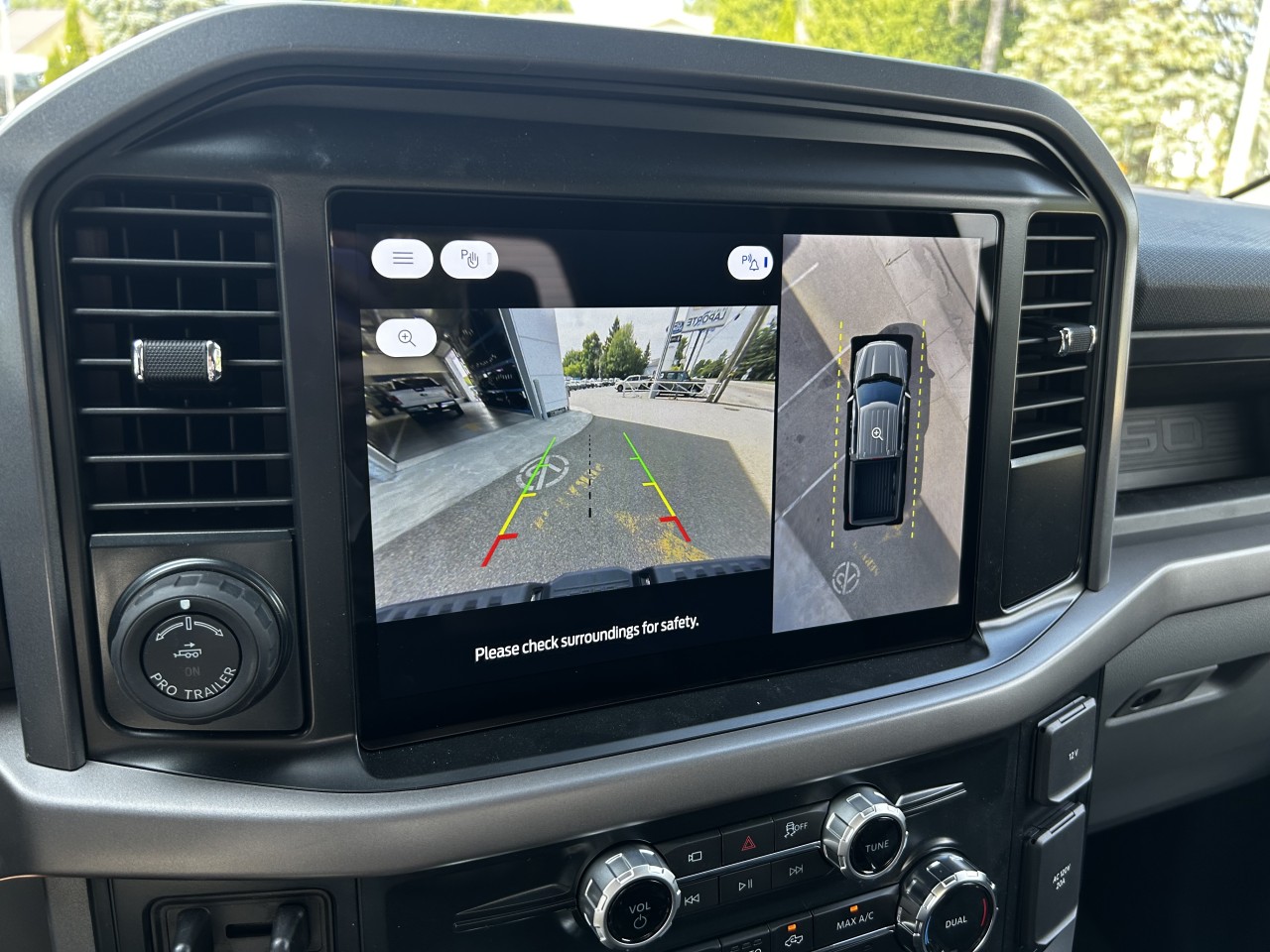 2025 Ford F-150 Lightning XLT Main Image
