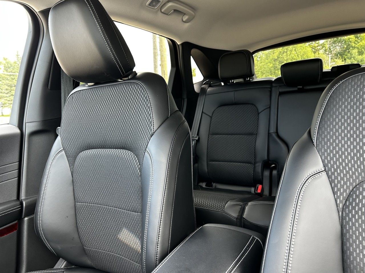 2025 Ford Escape PHEV Main Image