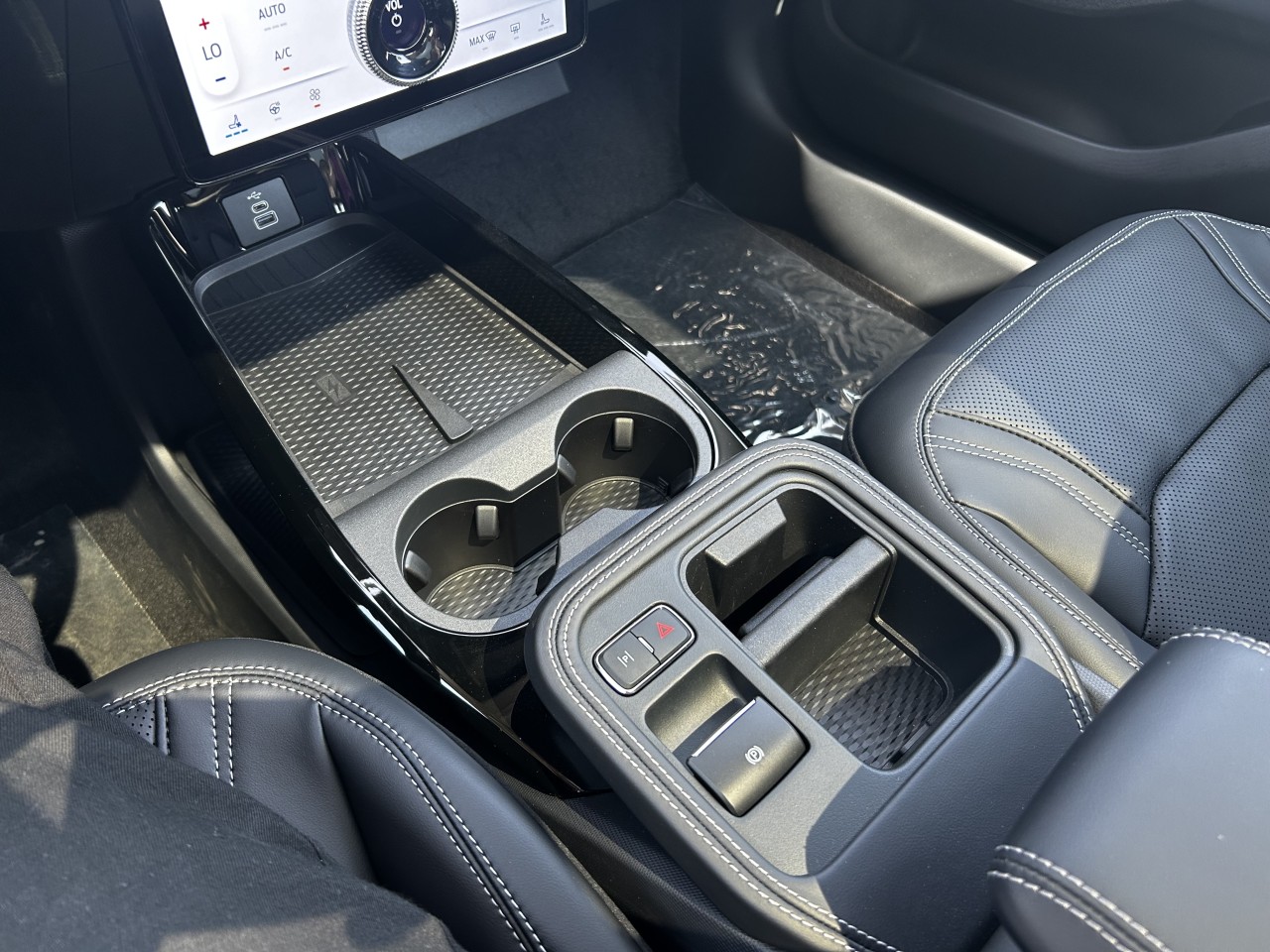 2025 Ford Mustang Mach-E PREMIUM Main Image