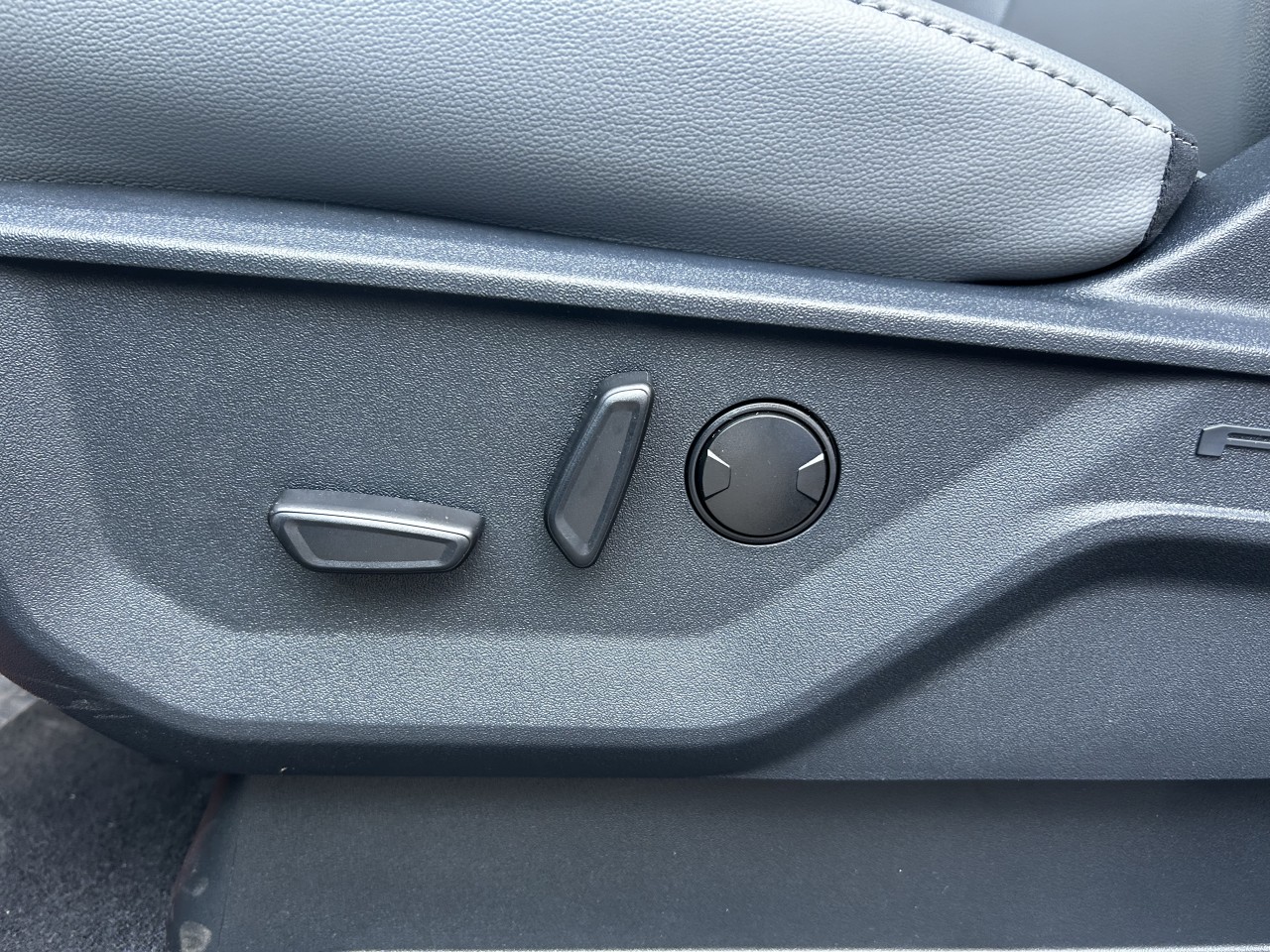 2025 Ford F-150 Lightning FLASH Main Image
