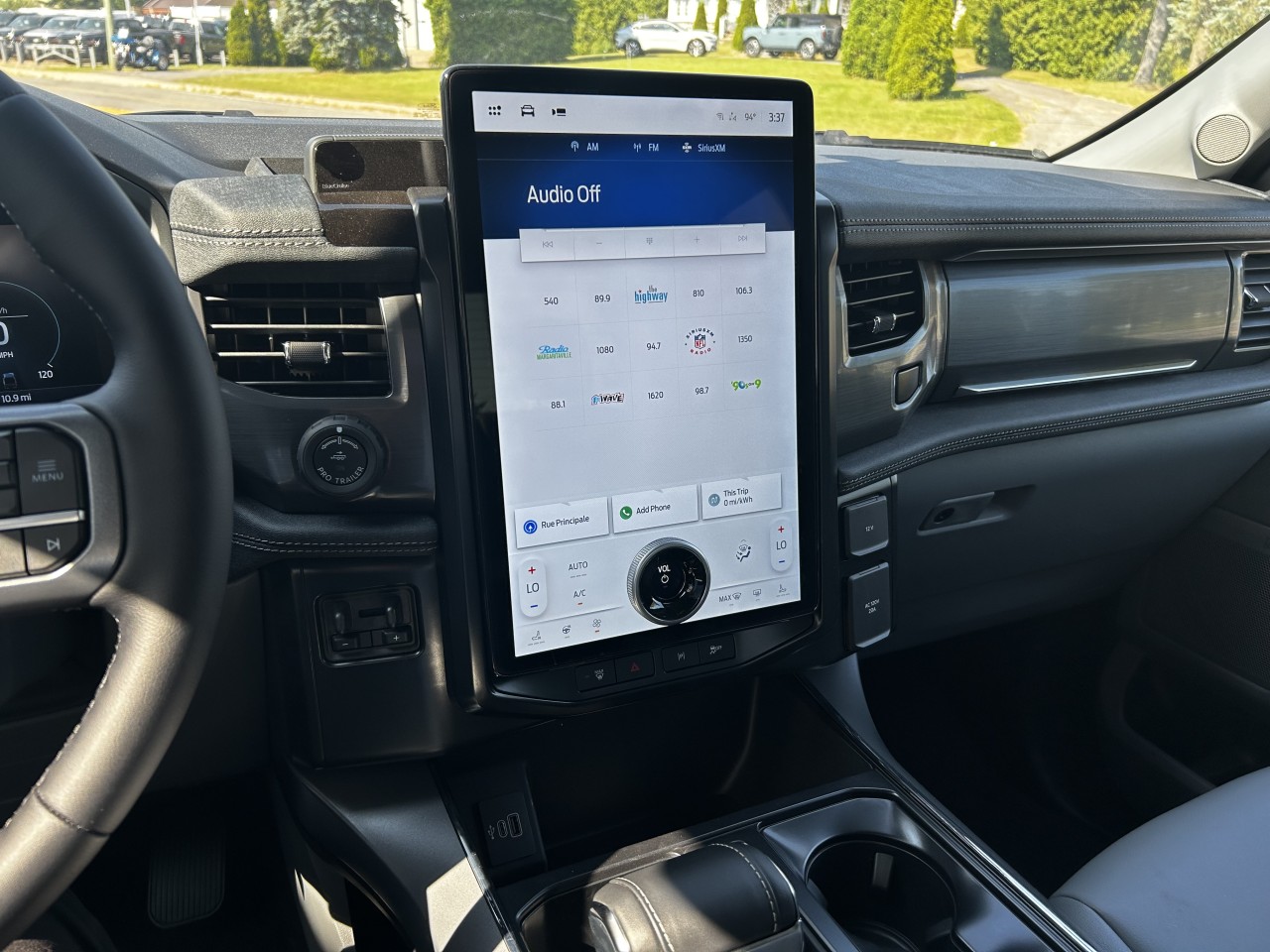 2025 Ford F-150 Lightning FLASH Main Image