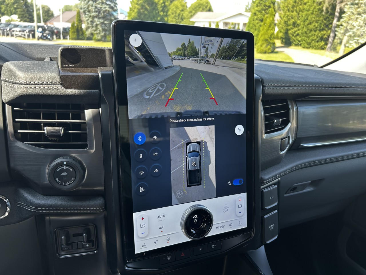 2025 Ford F-150 Lightning FLASH Main Image