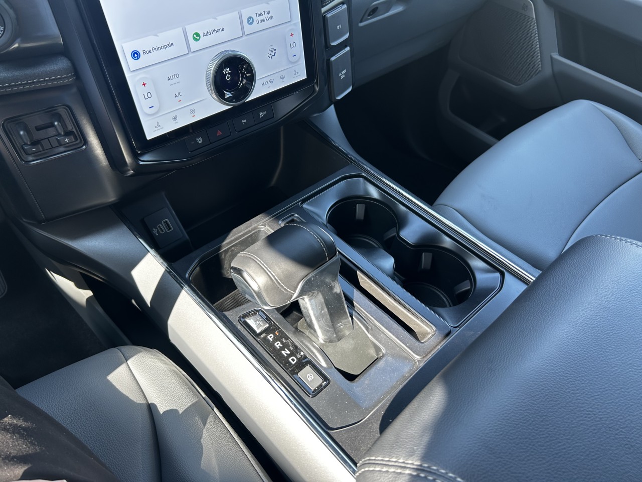 2025 Ford F-150 Lightning FLASH Main Image