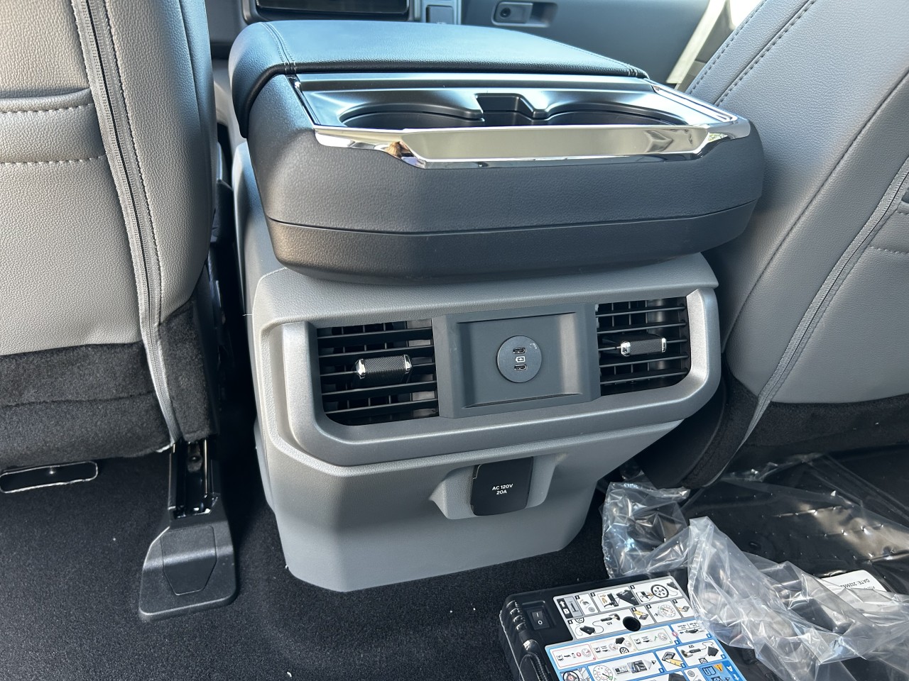 2025 Ford F-150 Lightning FLASH Main Image