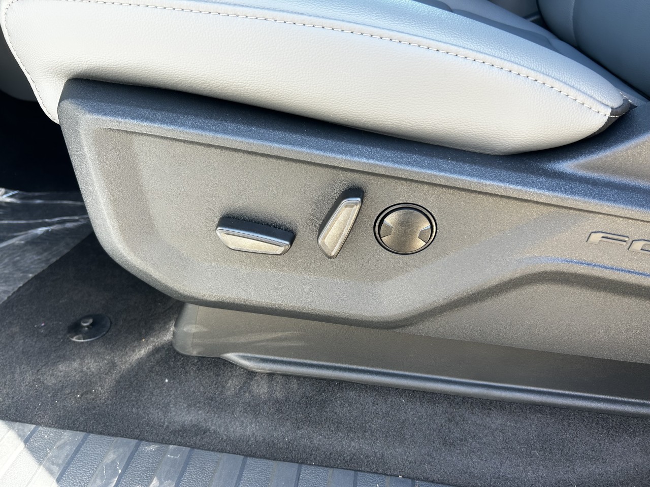 2025 Ford F-150 Lightning FLASH Main Image