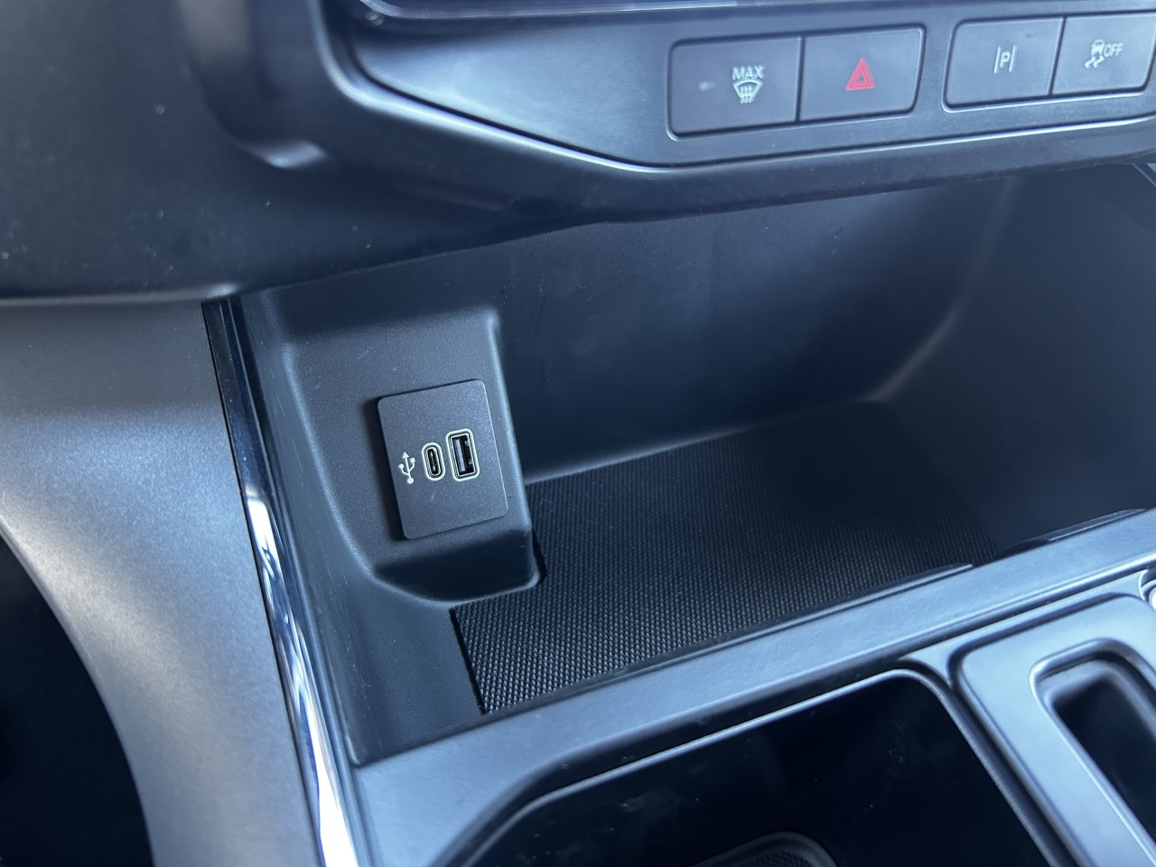 2025 Ford F-150 Lightning FLASH Main Image
