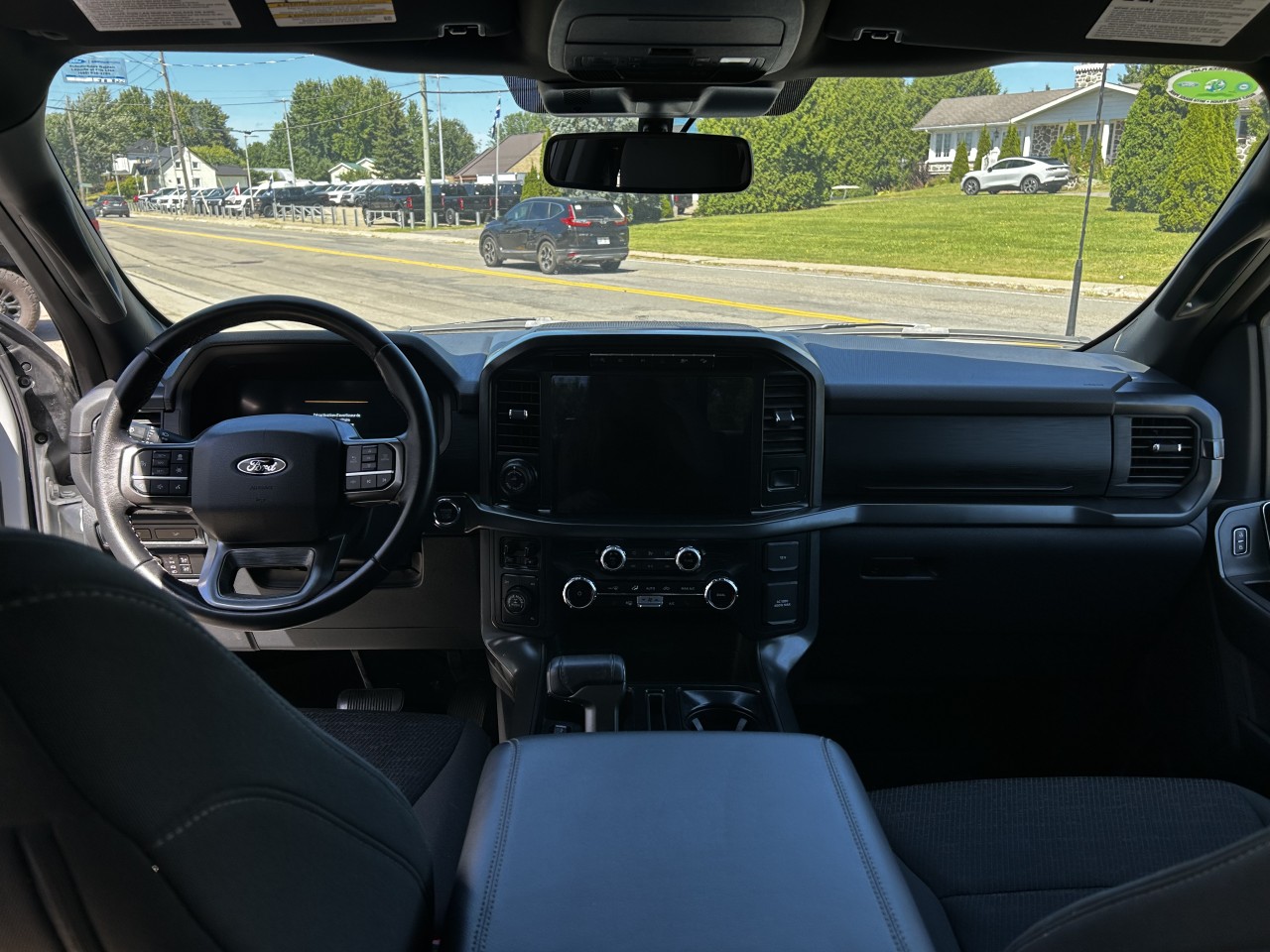 2024 Ford F-150 XLT Main Image