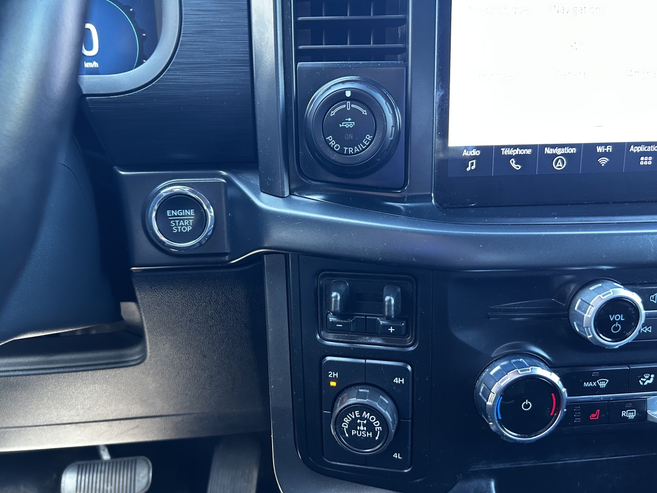 2024 Ford F-150 XLT Main Image