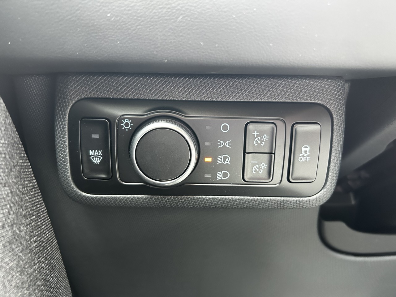 2025 Ford Mustang Mach-E PREMIUM AWD Main Image