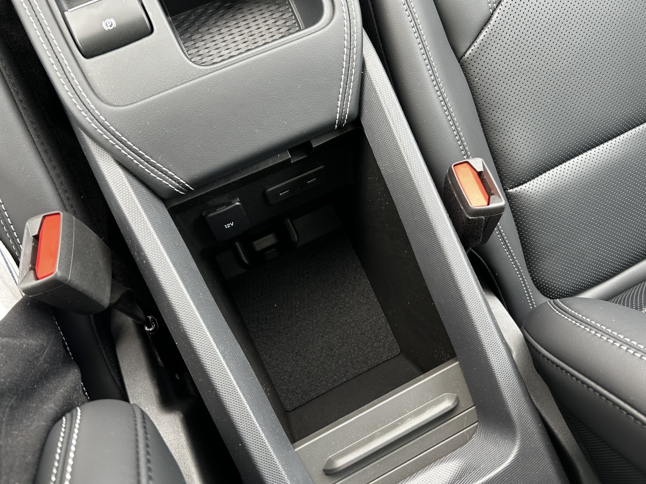 2025 Ford Mustang Mach-E PREMIUM AWD Main Image